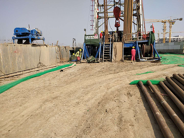 南洋東苑開鉆前準(zhǔn)備.jpg 南洋東苑開鉆前準(zhǔn)備.jpg